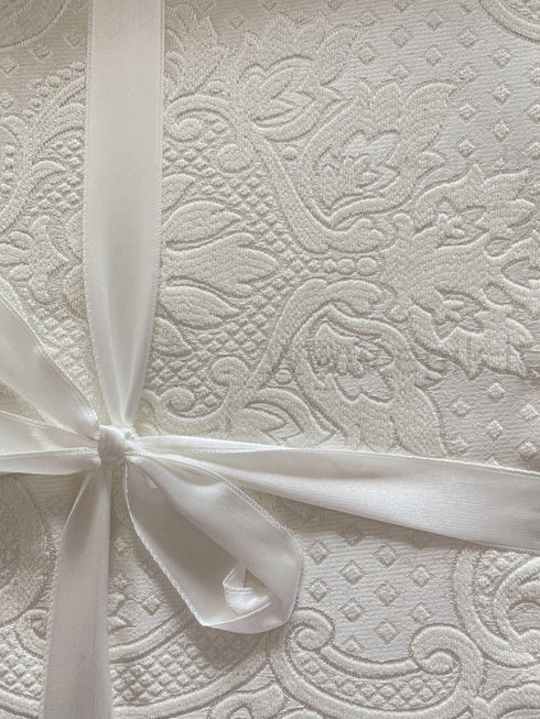 Austinių veliūro raštų lovatiesė "Venus" su 2 pagalvių užvalkalais, dramblio kaulo